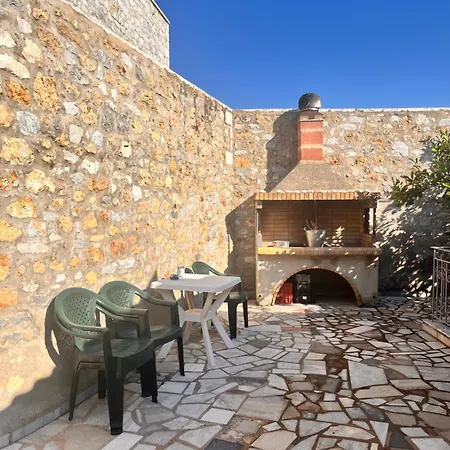 Grandpa's Chill House * Οίτυλο